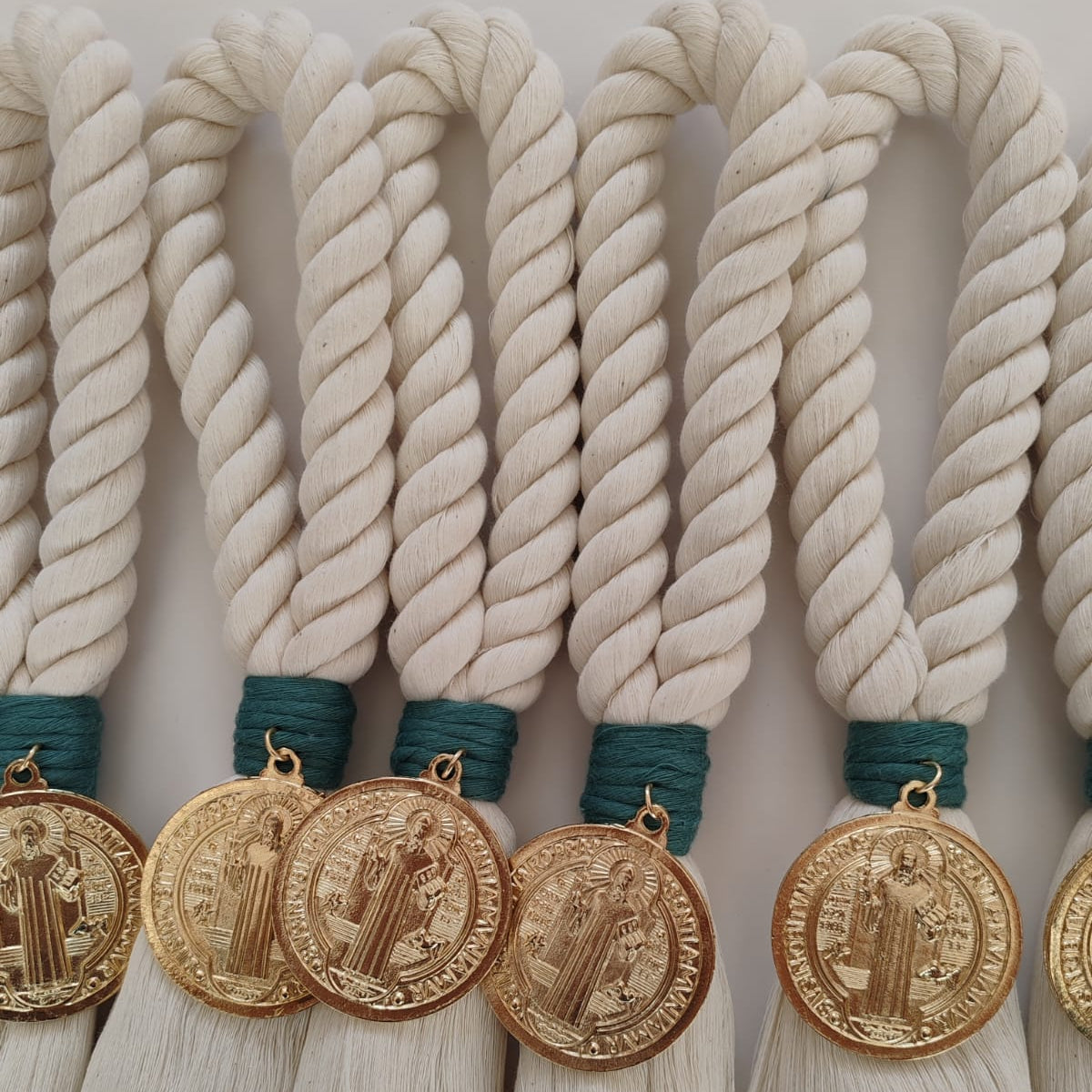 Bendición del Hogar – San Benito ✨